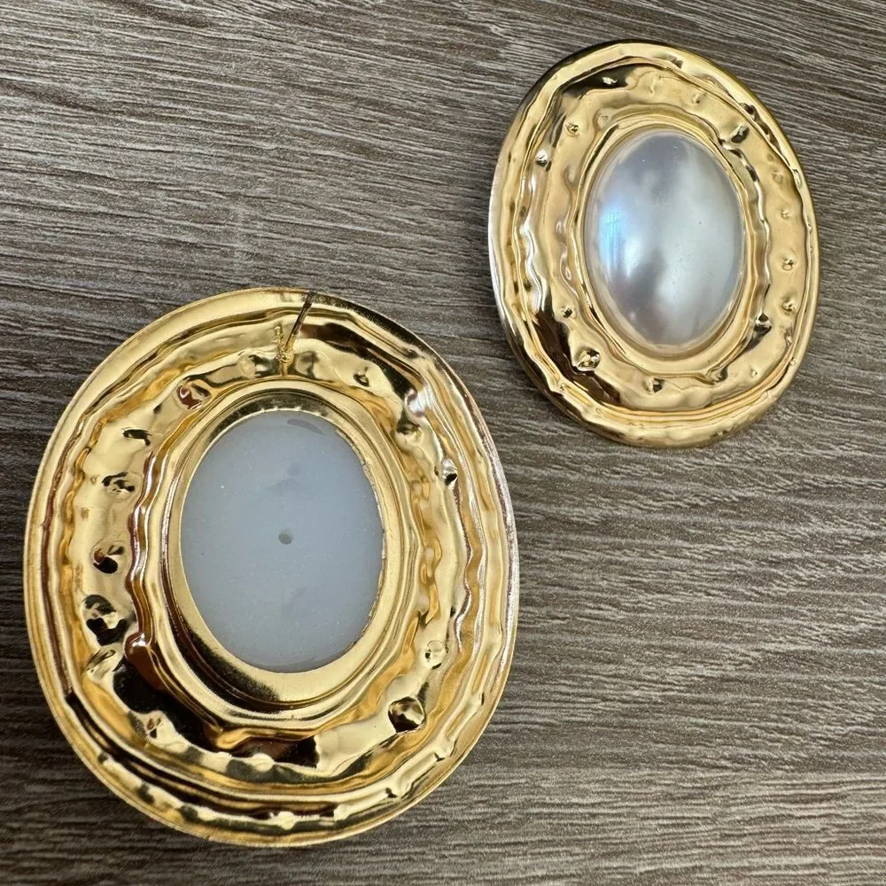 Vintage style earrings A1064